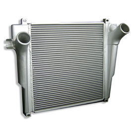 Automobile Charge Air Cooler Finned Tube Heat Exchanger / Bar and Plate Structure Aluminum 